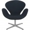 Arne Jacobsen Svane stol i sort Hallingdal stof 2004