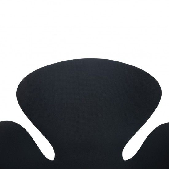 Arne Jacobsen Svane stol i sort Hallingdal stof 2004