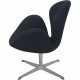 Arne Jacobsen Svane stol i sort Hallingdal stof 2004