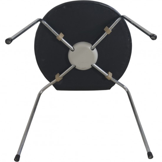 Sæt af 2 Arne Jacobsen Myre stole i sort læder 2000'erne