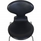 Sæt af 2 Arne Jacobsen Myre stole i sort læder 2000'erne