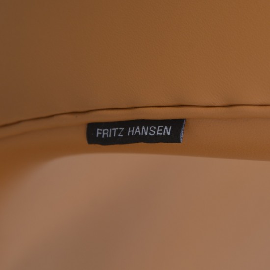 Arne Jacobsen Svane sofa i cognac læder 2020