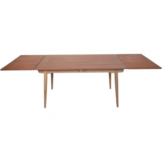 Hans Wegner AT312 spisebord af eg og teak 1960'erne