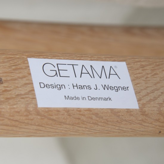 Hans Wegner GE1 daybed i eg og sort læder 2018