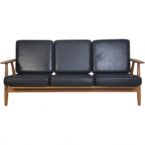 Hans Wegner GE240 3.personers cigar sofa i eg og sort læder 1970'erne