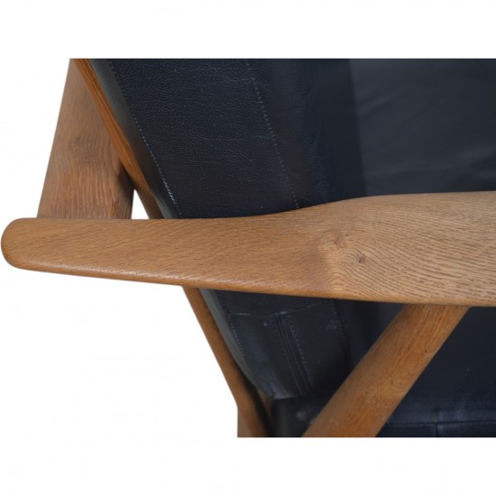 Hans Wegner GE240 3.personers cigar sofa i eg og sort læder 1970'erne