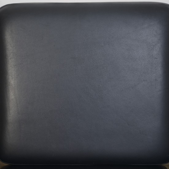 Hans Wegner GE240 3.personers cigar sofa i eg og sort læder 1970'erne