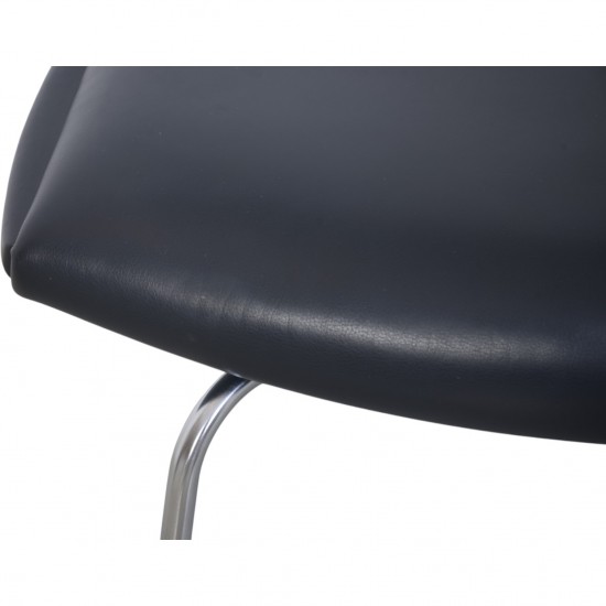 Hans Wegner Ox chair med skammel i sort anilin læder 2008
