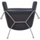 Hans Wegner Wing chair med skammel i sort læder 2013