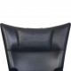 Hans Wegner Wing chair med skammel i sort læder 2013