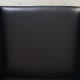 Hans Wegner Wing chair med skammel i sort læder 2013