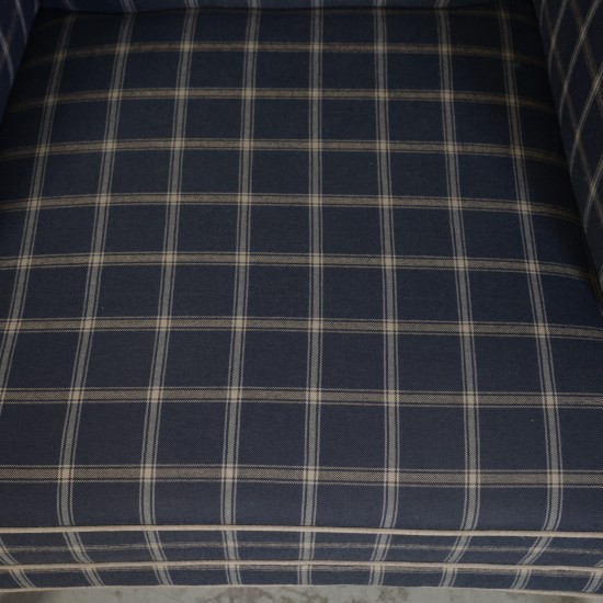 Kaare Klint KK6212 Sæt med wing chair og skammel i blåt Cotil stof 1980'erne