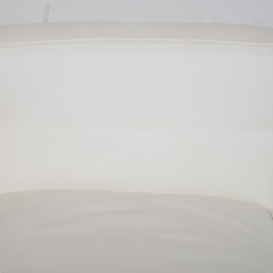 Le Corbusier LC2 3.personers sofa i hvid læder 2000'erne