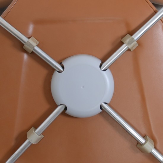 Sæt af 6 Arne Jacobsen Syver stole i cognac classisc læder