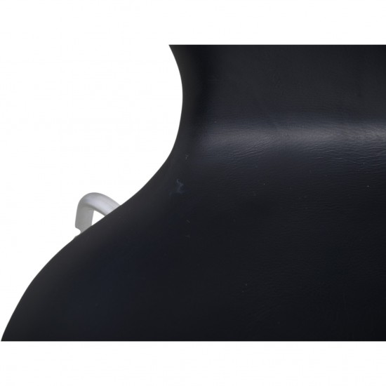 Sæt af 4 Arne Jacobsen Syver stole i sort læder