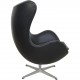 Arne Jacobsen Ægget stol i sort Aura læder 2012