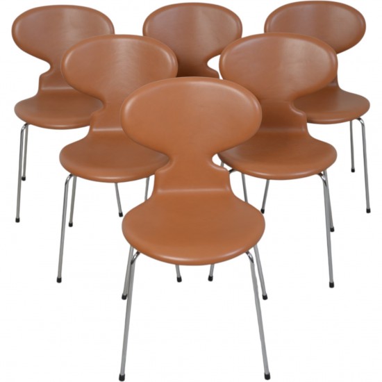 Sæt af 6 Arne Jacobsen Myre stole i cognac classic læder 1990'erne