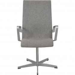 Arne Jacobsen Oxford stol i gråt stof 2006