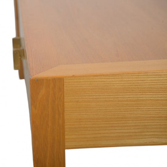 Bernt Petersen Skrivebord af elm 1970'erne