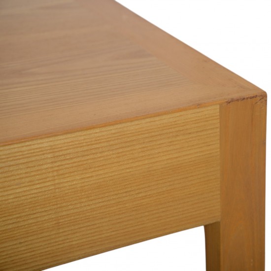 Bernt Petersen Skrivebord af elm 1970'erne