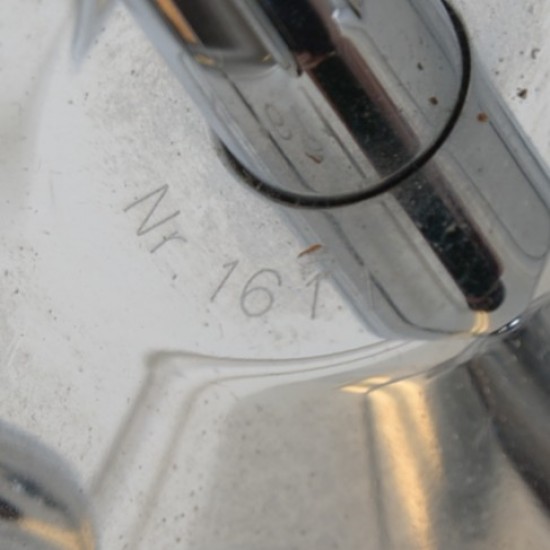 Poul Henningsen Bombardement lysekrone 1999