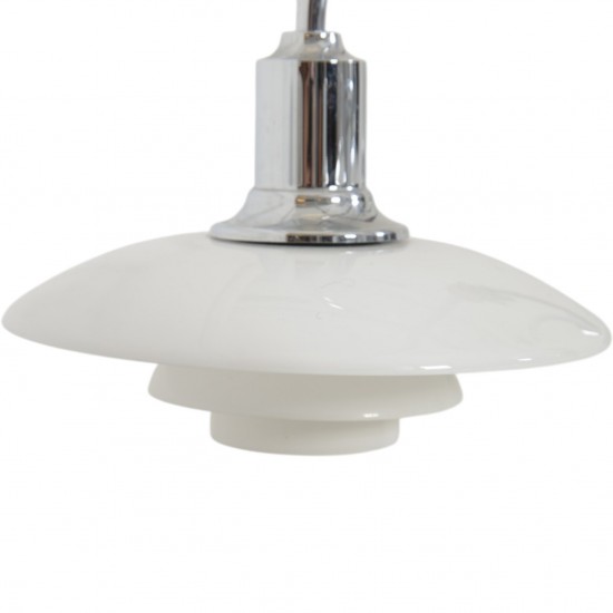 Poul Henningsen Bombardement lysekrone 1999