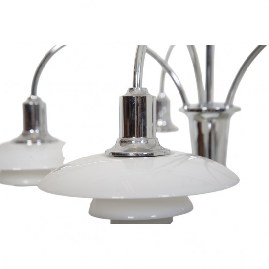 Poul Henningsen Bombardement lysekrone 1999