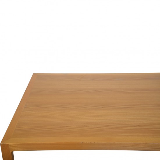 Bernt Petersen Spisebord af elm 1980'erne