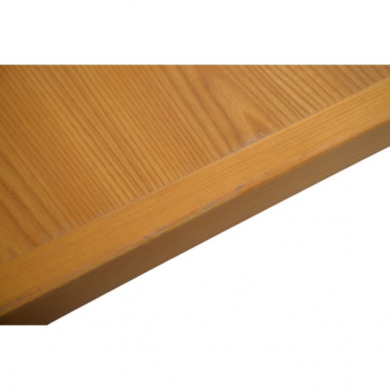 Bernt Petersen Spisebord af elm 1980'erne