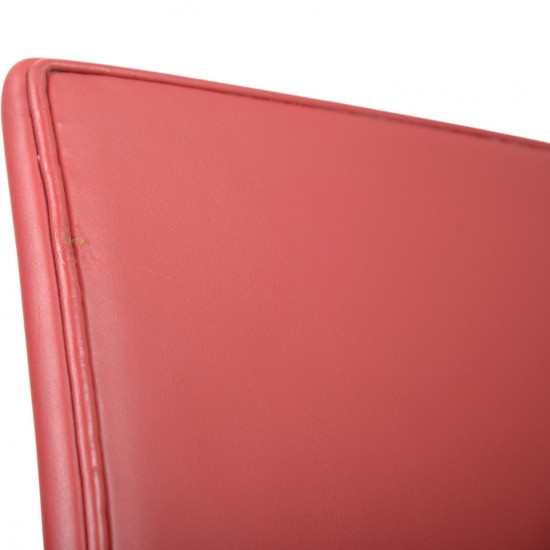 Arne Jacobsen høj Oxford kontorstol i rødt Essential læder 2014