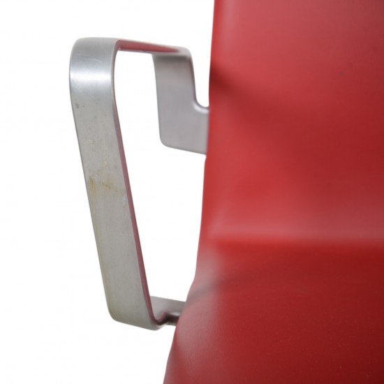 Arne Jacobsen høj Oxford kontorstol i rødt Essential læder 2014