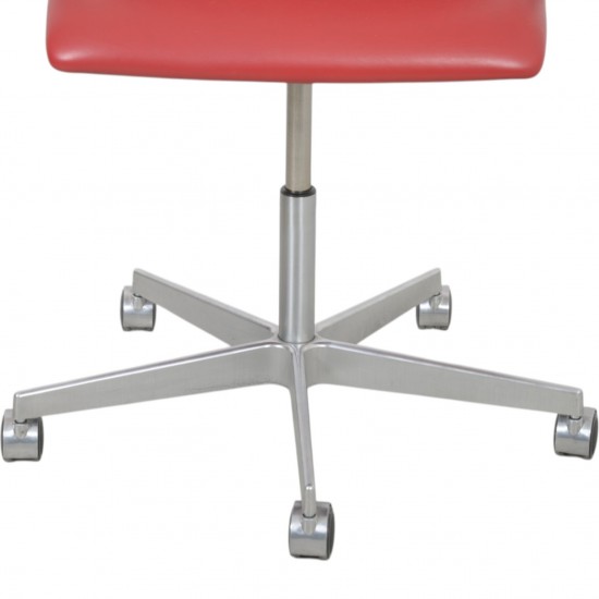 Arne Jacobsen høj Oxford kontorstol i rødt Essential læder 2014