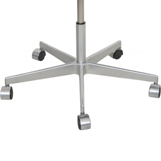 Arne Jacobsen Oxford kontorstol i sort Essential læder 2007