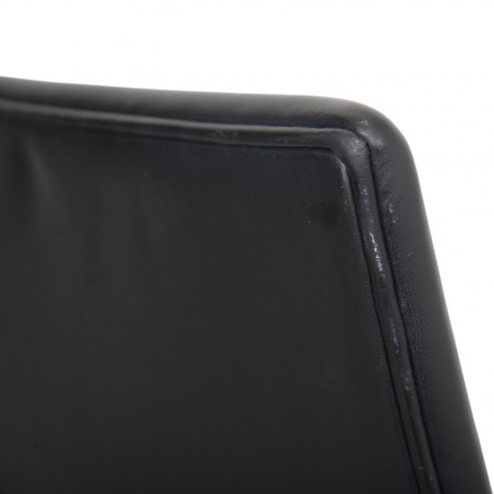 Arne Jacobsen Oxford kontorstol i sort Essential læder 2007