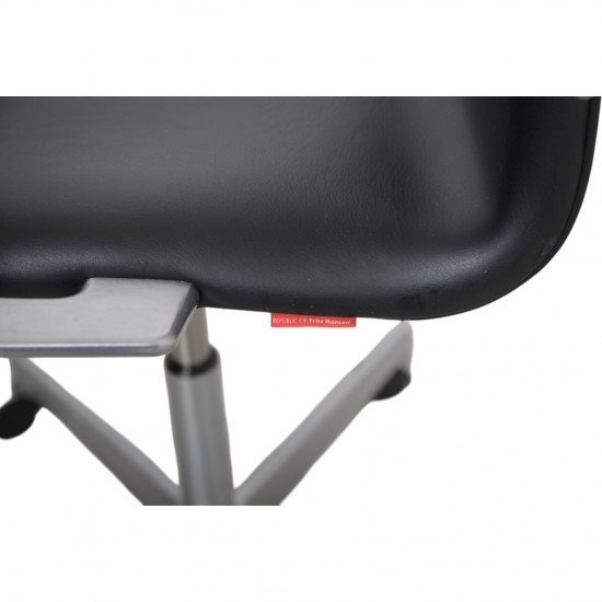 Arne Jacobsen Oxford kontorstol i sort Essential læder 2007