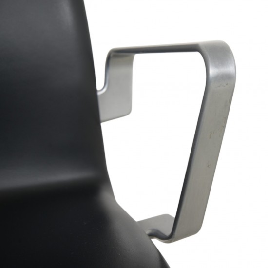 Arne Jacobsen Oxford kontorstol i sort Essential læder 2007