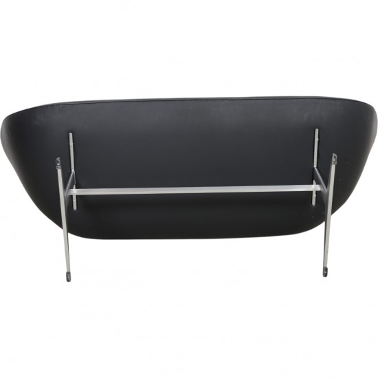 Arne Jacobsen Svane sofa i sort læder 2006