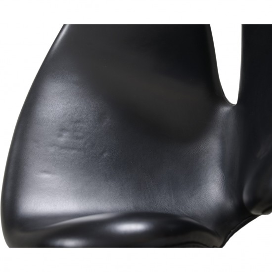 Arne Jacobsen Svane stol i sort Aura læder 2017