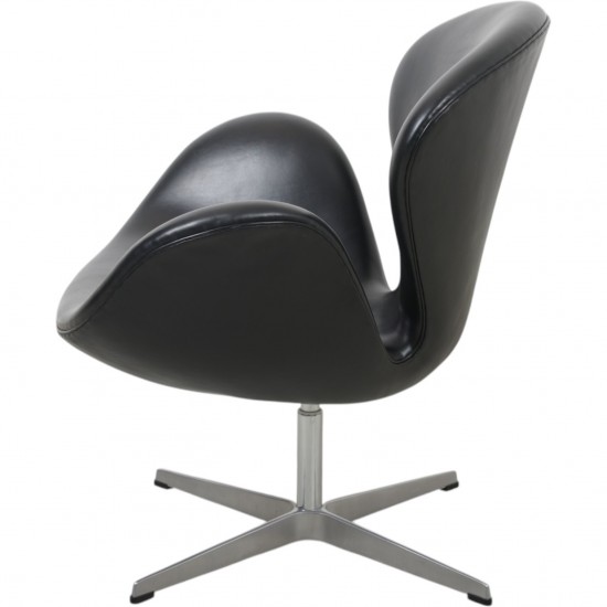 Arne Jacobsen Svane stol i sort læder 1990'erne