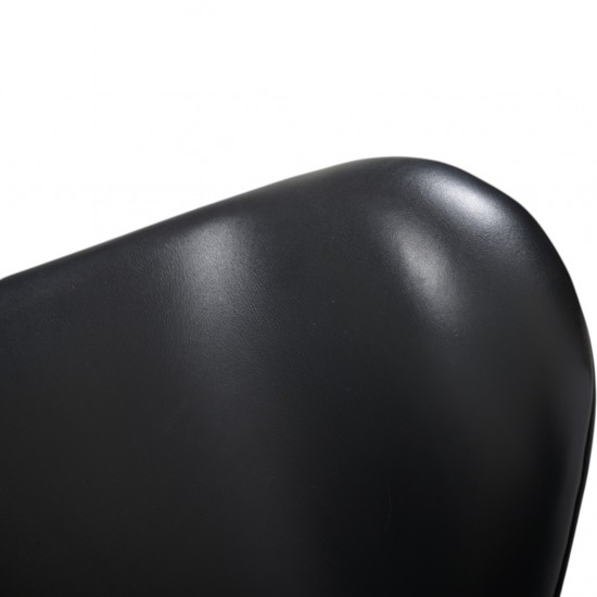 Arne Jacobsen Svane stol i sort læder 1960'erne