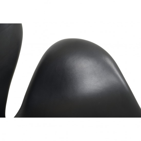 Arne Jacobsen Svane stol i sort læder 2000'erne