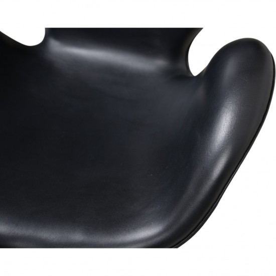 Arne Jacobsen Svane stol i sort læder 2000'erne