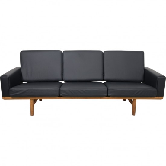 Hans Wegner GE236 3.personers sofa nybetrukket med sort bizon læder 1990'erne