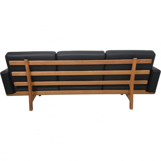 Hans Wegner GE236 3.personers sofa nybetrukket med sort bizon læder 1990'erne
