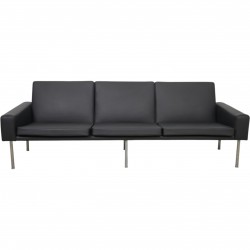 Hans Wegner GE34 3.personers lufthavnssofa i nybetrukket sort læder