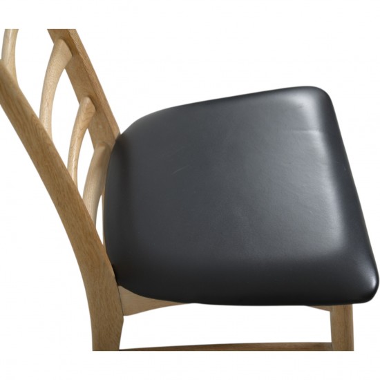 Ib Kofoed sæt af fire Lis stole i eg 1980'erne