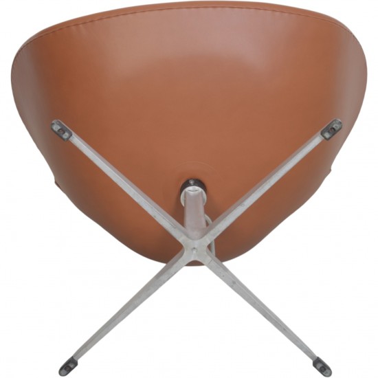 Arne Jacobsen Vintage Svane stol nybetrukket med valnød klassisk læder 1960'erne