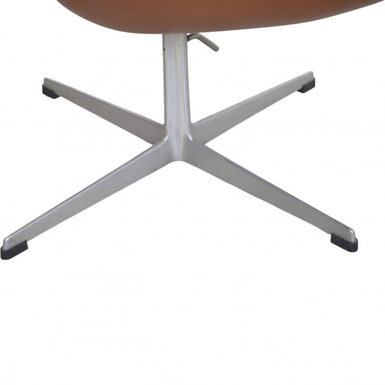 Arne Jacobsen Vintage Svane stol nybetrukket med valnød klassisk læder 1960'erne