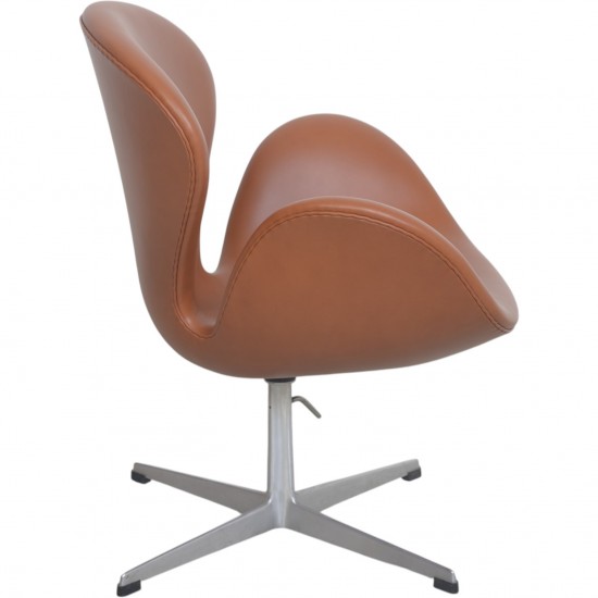 Arne Jacobsen Vintage Svane stol nybetrukket med valnød klassisk læder 1960'erne