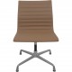 Sæt af 4 Charles Eames EA103 stole i beige læder 2019